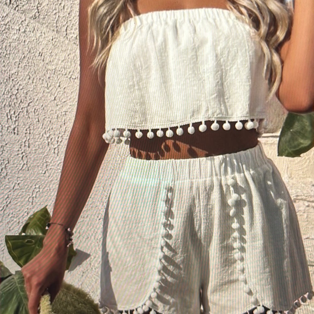 Matching Pom Pom set